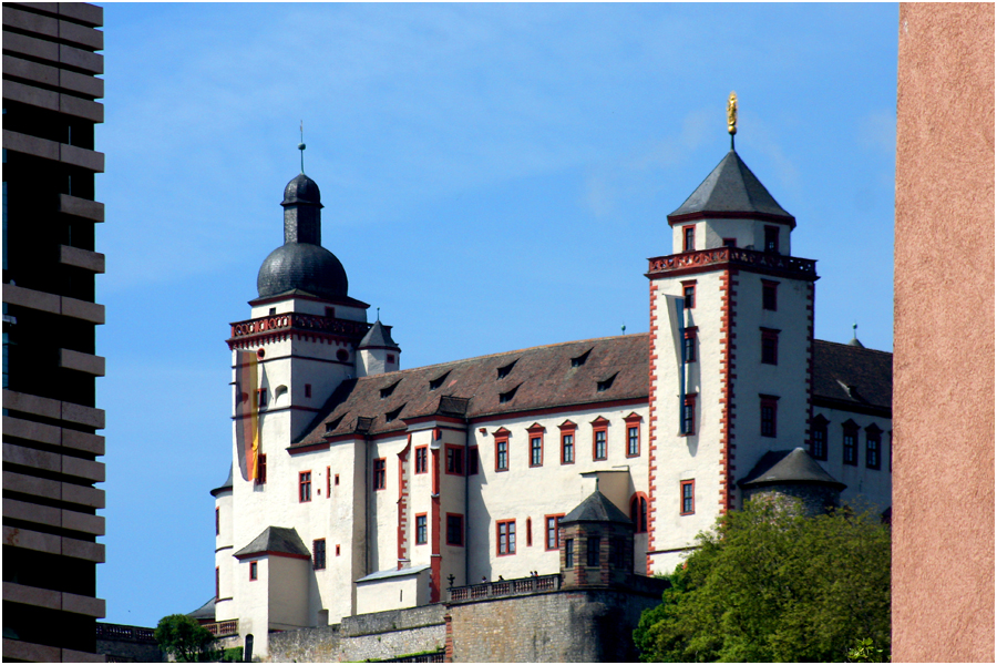 006 Blick auf die Burg